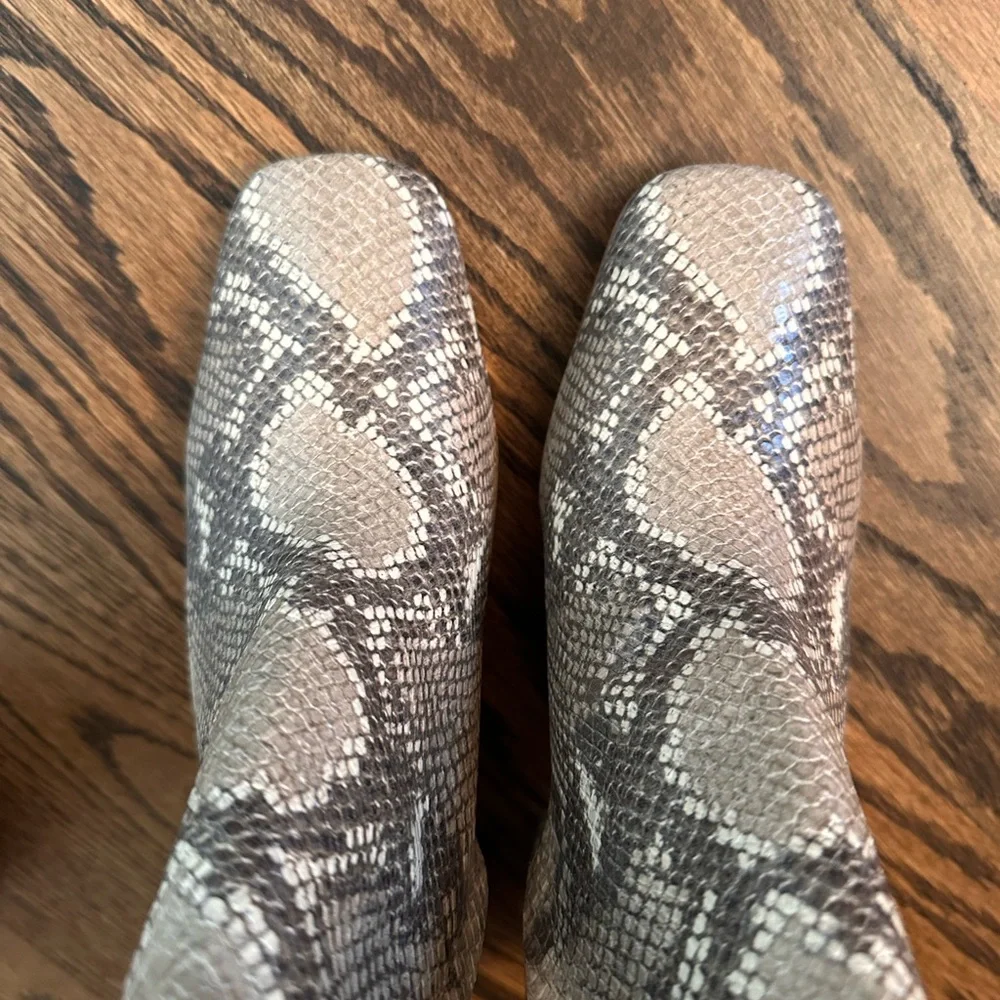 Sam Edelman Python-print booties, Size 8.5 - Picture 4 of 7